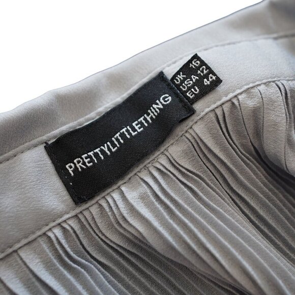 NWOT PrettyLittleThing Grey Pleated Blouse Size 12 - Picture 3 of 9